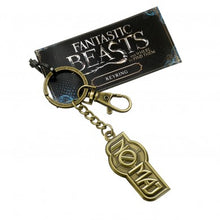 Load image into Gallery viewer, Fantastic Beasts No-Maj Keyring-The Curious Emporium